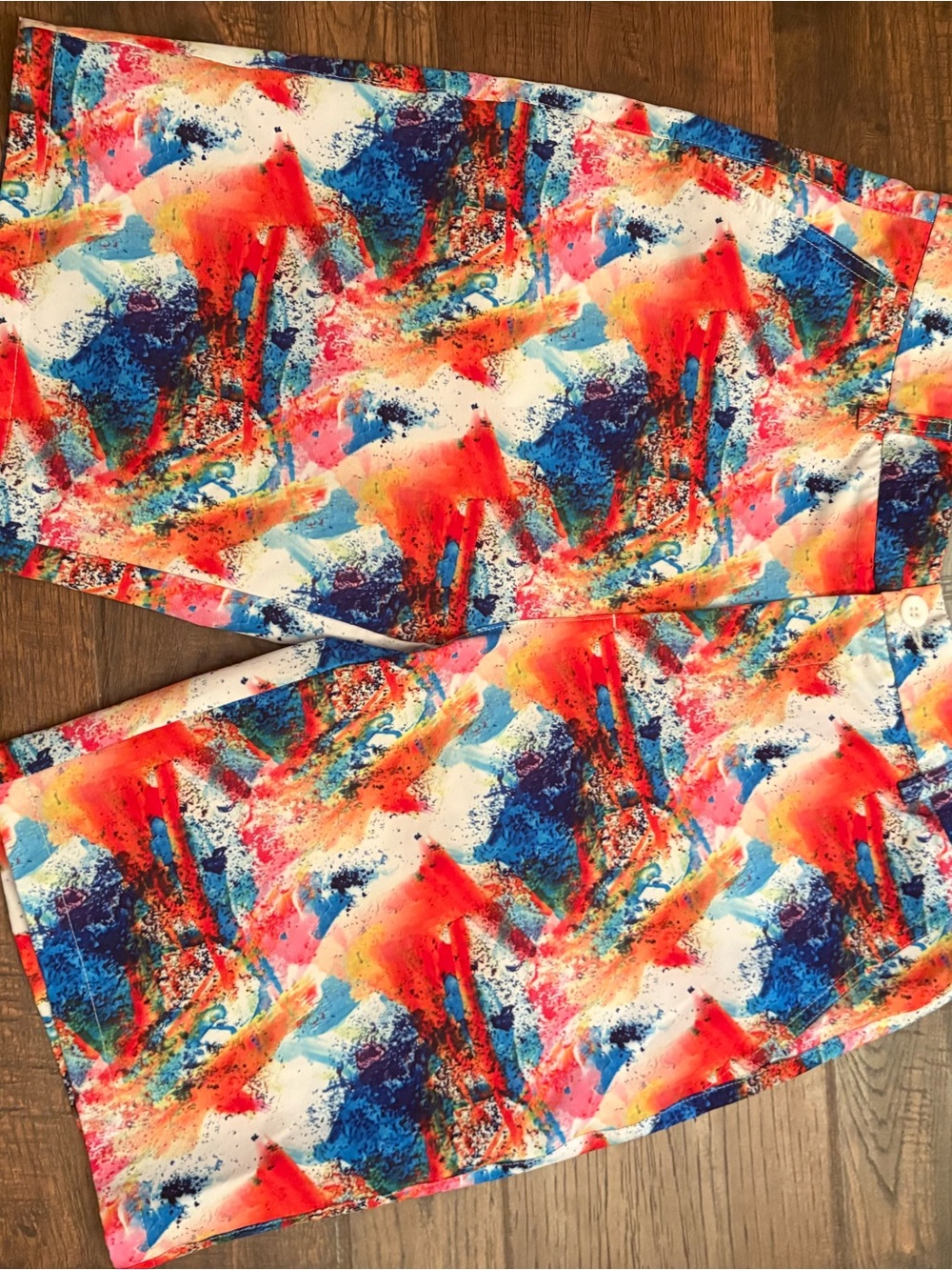 Men’s Hreski Multicolor Abstract Print Golf Shorts